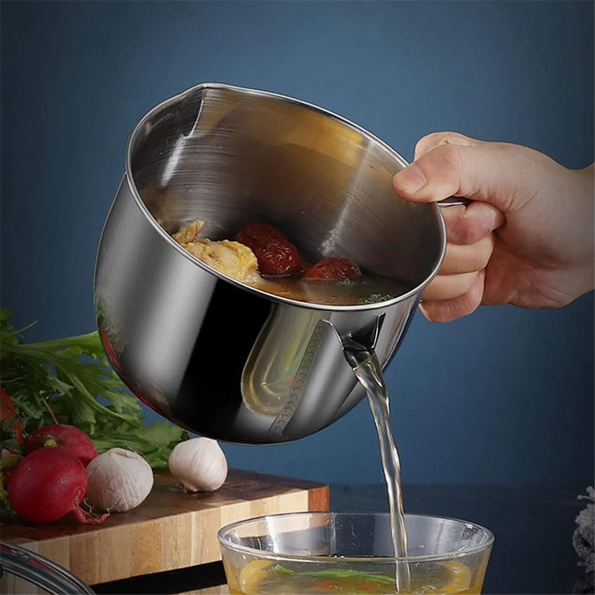 Stainless Steel Fat Separator 1L/4 Cup Gravy Grease with Strainer and Glass Lid Soup Oil Cup – Durable Stainless Steel Construction for Flexible Room-to-Room Use